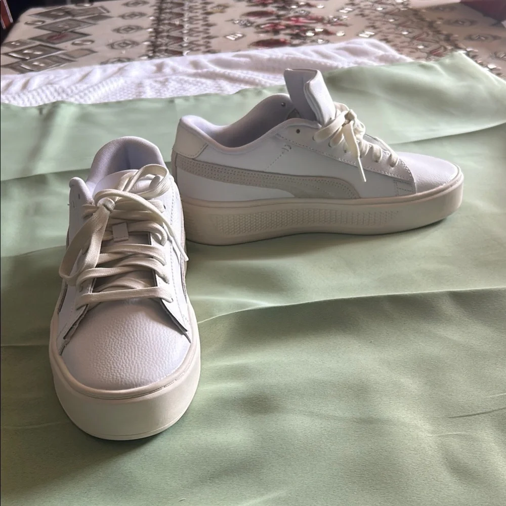 Puma these white